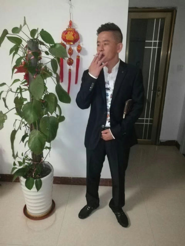 男人三十而立的第二张照片--杭州相亲服务中心