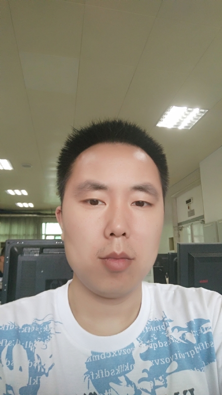 浔城老男孩的第一张照片--杭州相亲服务中心