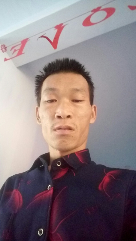 向阳的第一张照片--杭州相亲服务中心