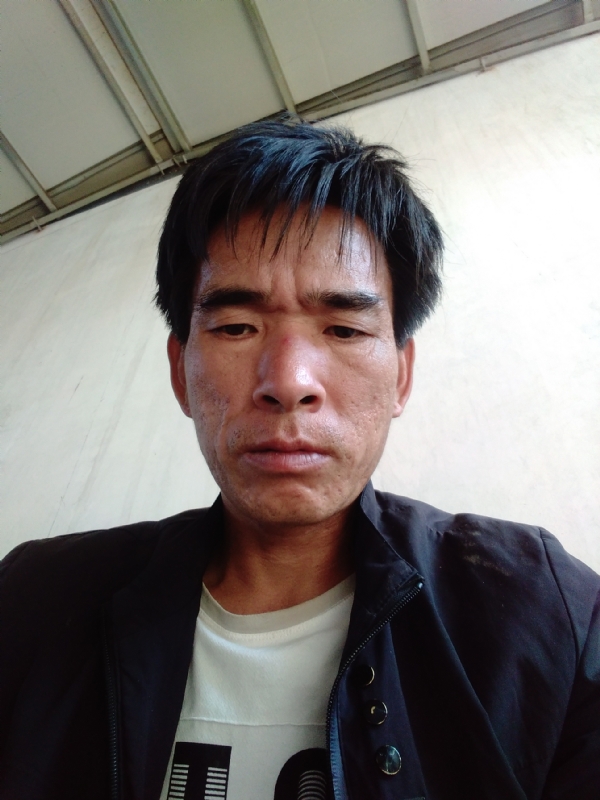项斌的第一张照片--杭州相亲服务中心