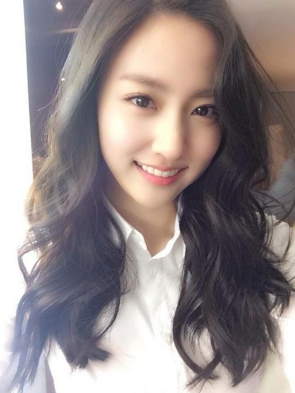 等爱的易微的第一张照片--杭州相亲服务中心