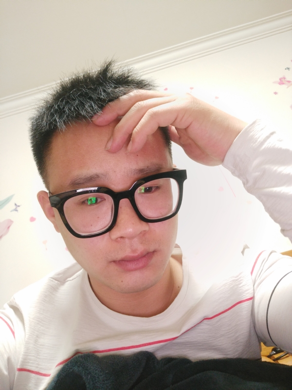 华灯初上的夜晚的第一张照片--杭州相亲服务中心