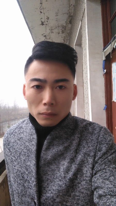 谁伴我闯荡的第一张照片--杭州相亲服务中心