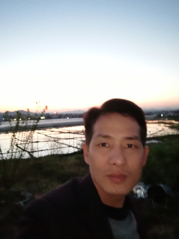 不忘初心的第一张照片--杭州相亲服务中心