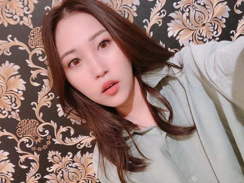 張婕兒的第一张照片--杭州相亲服务中心