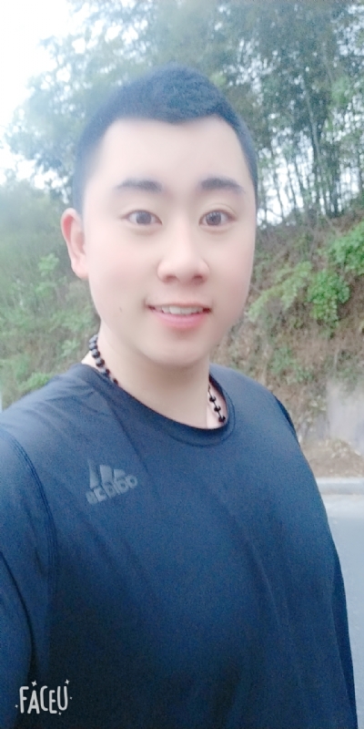 帅小伙的第一张照片--杭州相亲服务中心