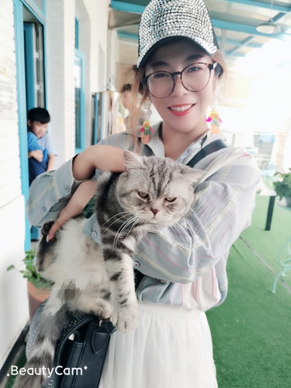 小黑猫的第一张照片--杭州相亲服务中心