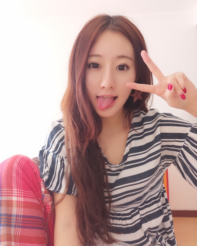 没有故事的女同学的第三张照片--杭州相亲服务中心