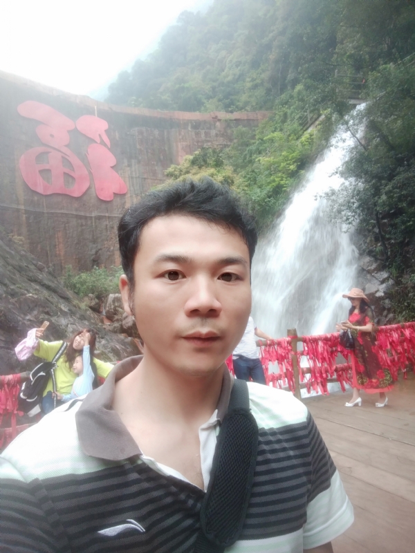珊珊您是珊无无无妻的第一张照片--杭州相亲服务中心