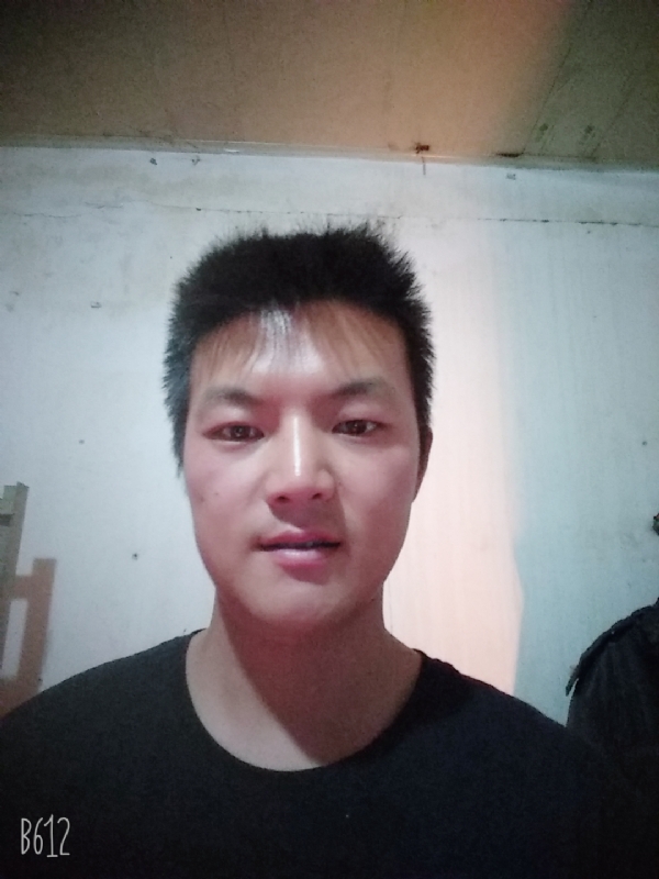 风轻云淡的第一张照片--杭州相亲服务中心
