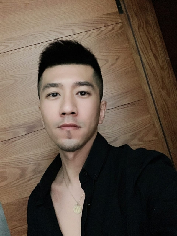 佳佳的第一张照片--杭州相亲服务中心