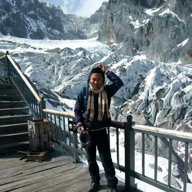 眯眯的第一张照片--杭州相亲服务中心