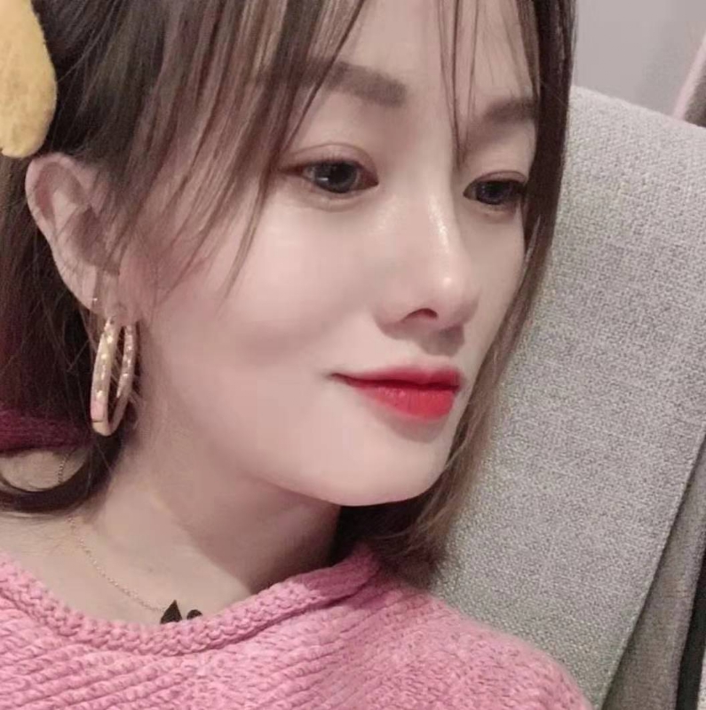 微醺的笑容的第一张照片--杭州相亲服务中心