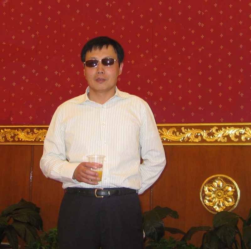 威胜的第二张照片--杭州相亲服务中心