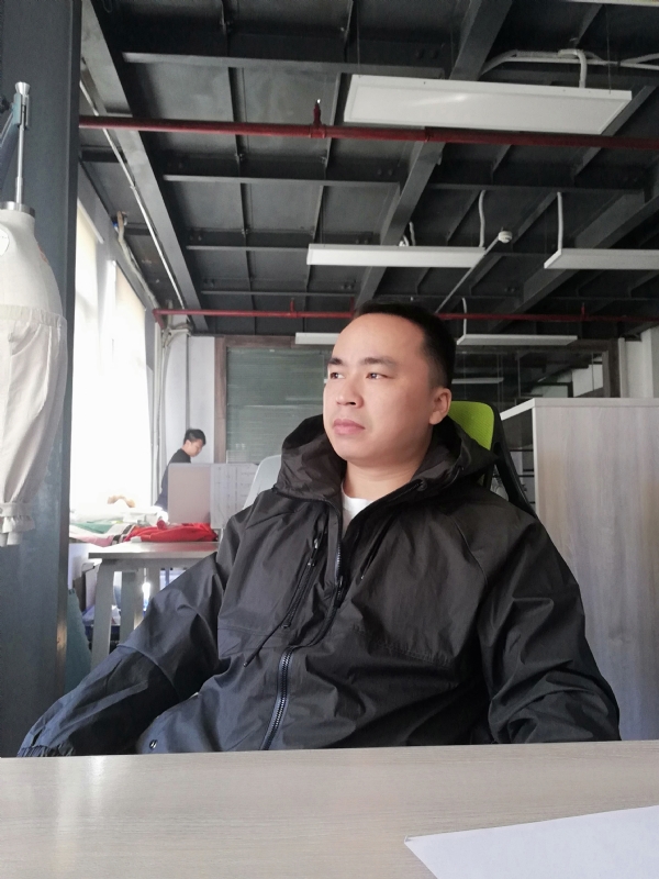 左眼皮跳跳的第一张照片--杭州相亲服务中心