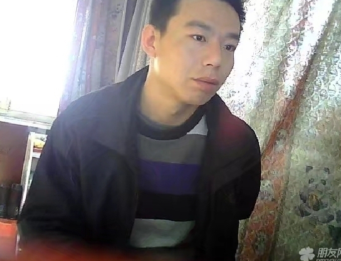 向钱奔跑的第一张照片--杭州相亲服务中心