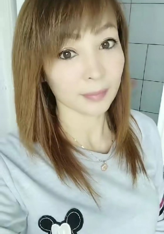 魅力白玲的第一张照片--杭州相亲服务中心