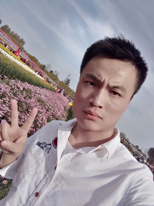 心碎无痕的第二张照片--杭州相亲服务中心