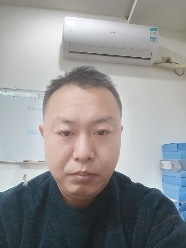 寻找另一半的第一张照片--杭州相亲服务中心