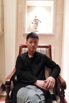 制片人杨亚林的第一张照片--杭州相亲服务中心