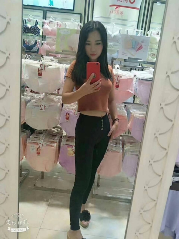 小可爱的第一张照片--杭州相亲服务中心