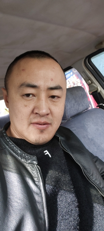 精神九哥的第一张照片--杭州相亲服务中心