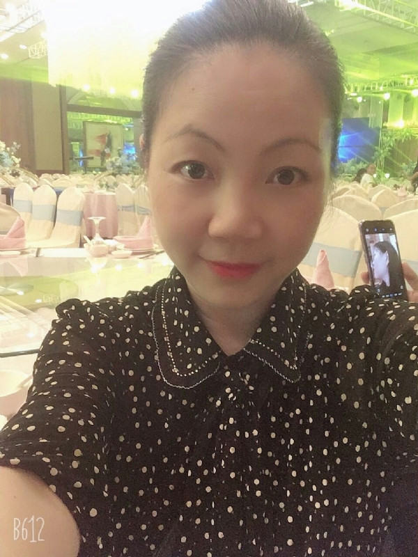 泡沫的第一张照片--杭州相亲服务中心