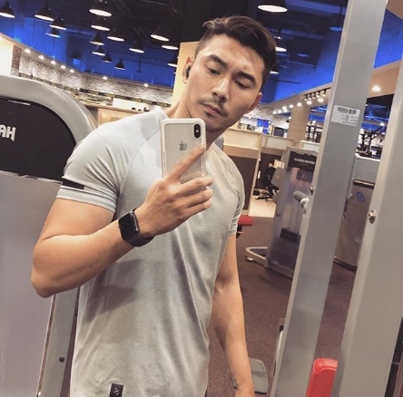 Larryyy的第一张照片--杭州相亲服务中心