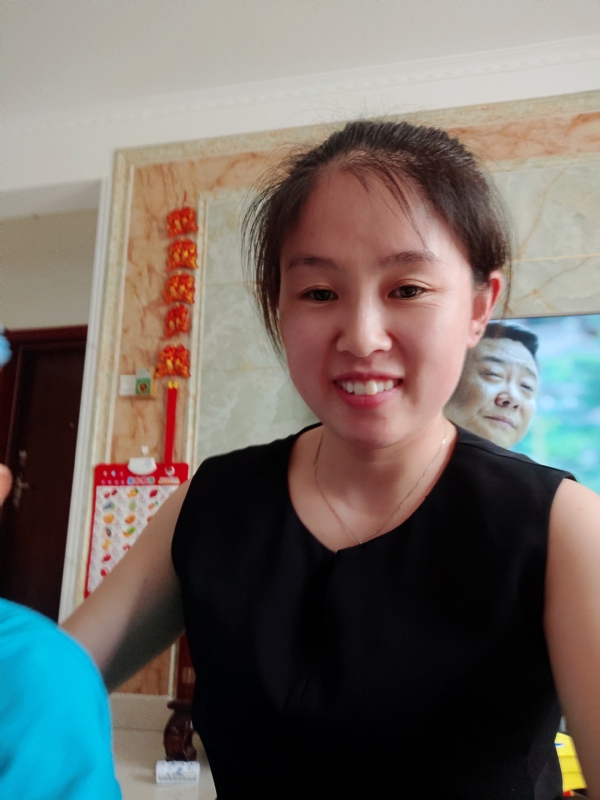 睿智的第一张照片--杭州相亲服务中心