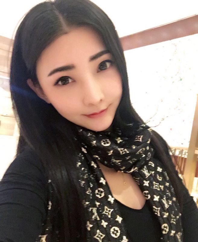 詩詩的第一张照片--杭州相亲服务中心