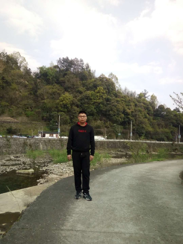 等着上钩的鱼的第二张照片--杭州相亲服务中心