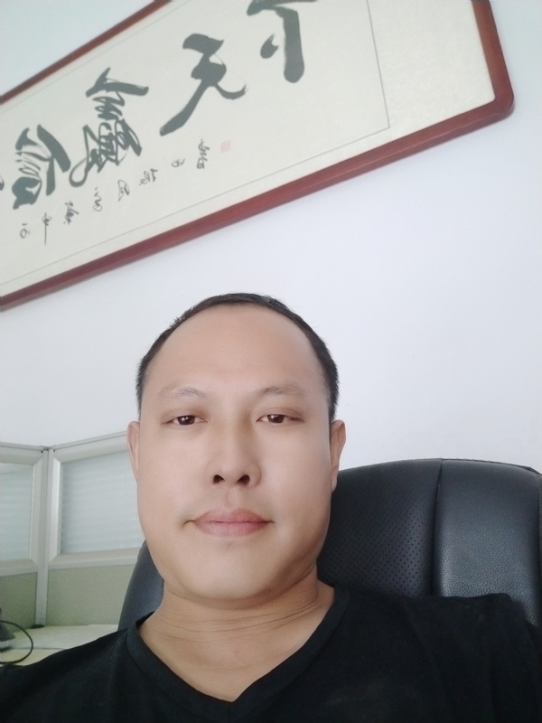 山丘的第一张照片--杭州相亲服务中心