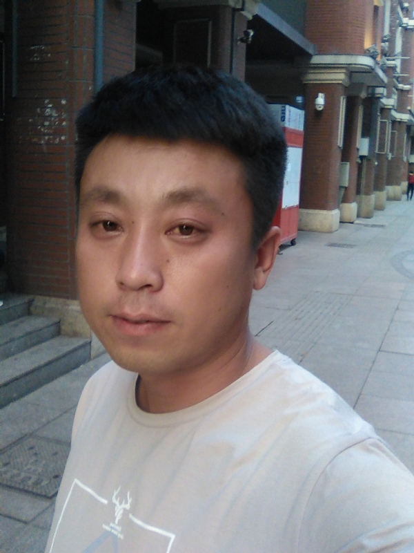 冰冷的心的第一张照片--杭州相亲服务中心