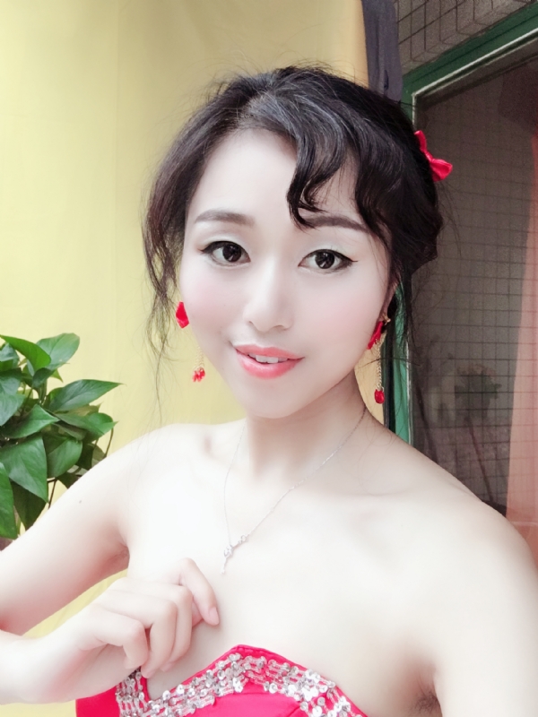 薇薇的第一张照片--杭州相亲服务中心