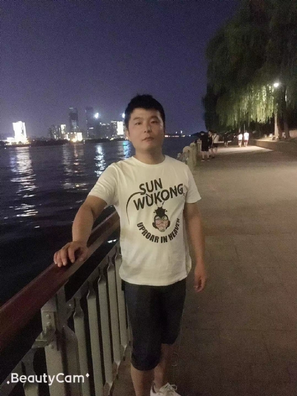 古月的第二张照片--杭州相亲服务中心