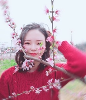 小桌子的第二张照片--杭州相亲服务中心
