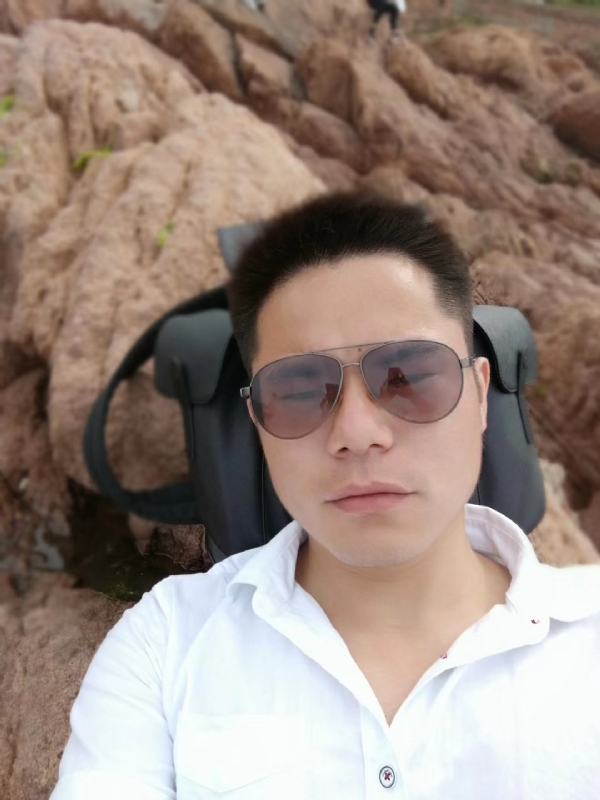 易听的第二张照片--杭州相亲服务中心