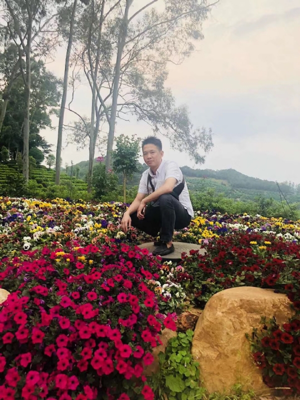 小郑的第一张照片--杭州相亲服务中心