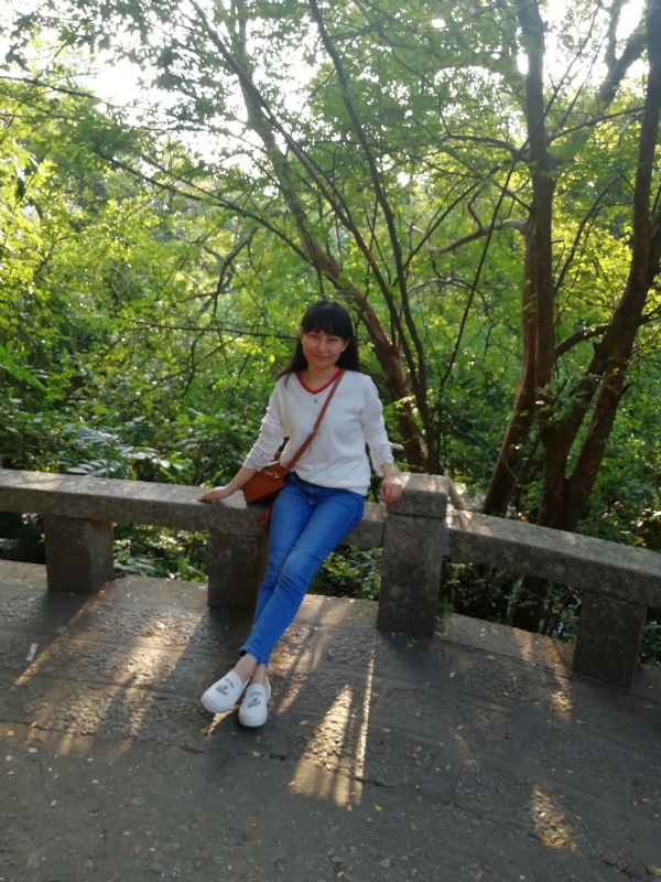 夏陌的第一张照片--杭州相亲服务中心