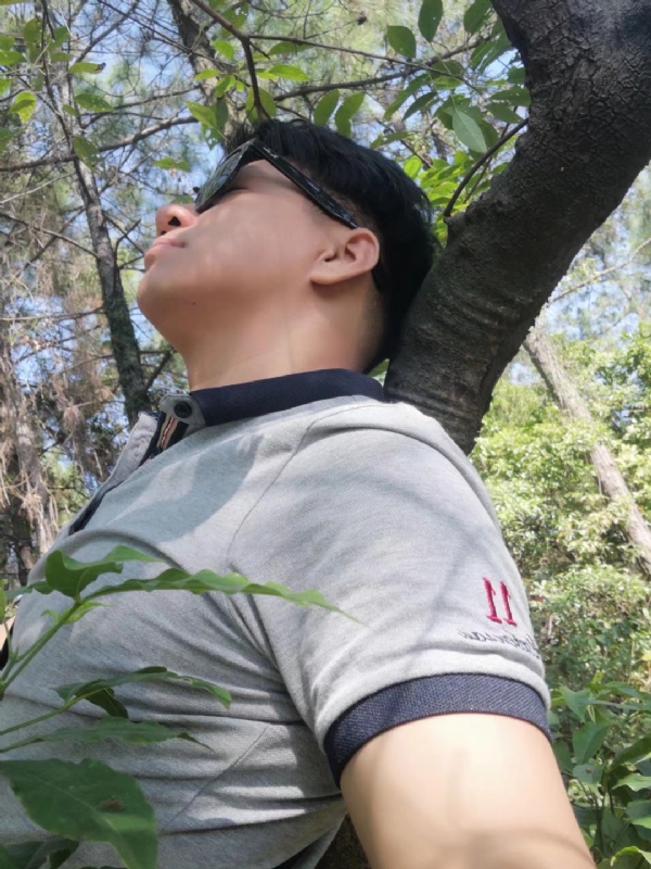 新丁的第一张照片--杭州相亲服务中心