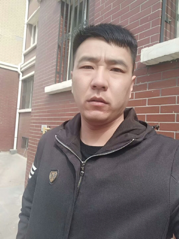 谁伴我闯荡的第一张照片--杭州相亲服务中心