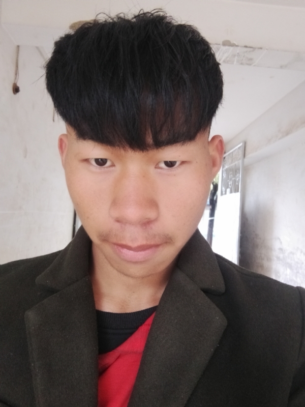 少年不在少的第一张照片--杭州相亲服务中心