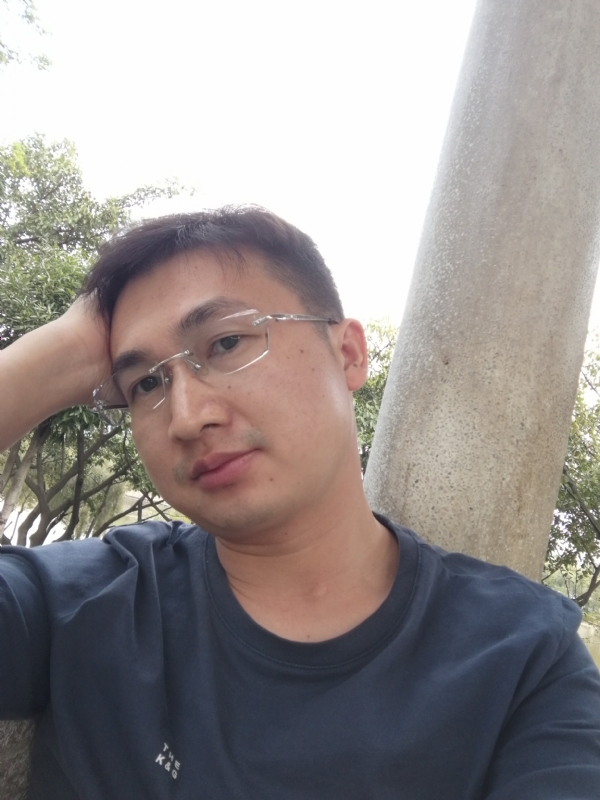 不如随风的第一张照片--杭州相亲服务中心