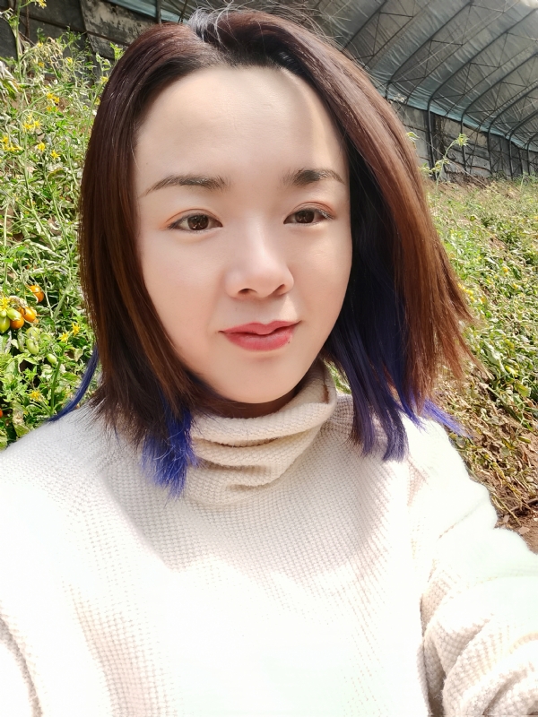 欣欣向荣的第一张照片--杭州相亲服务中心