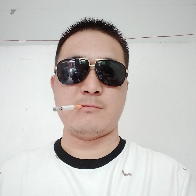 白伟伟的第一张照片--杭州相亲服务中心