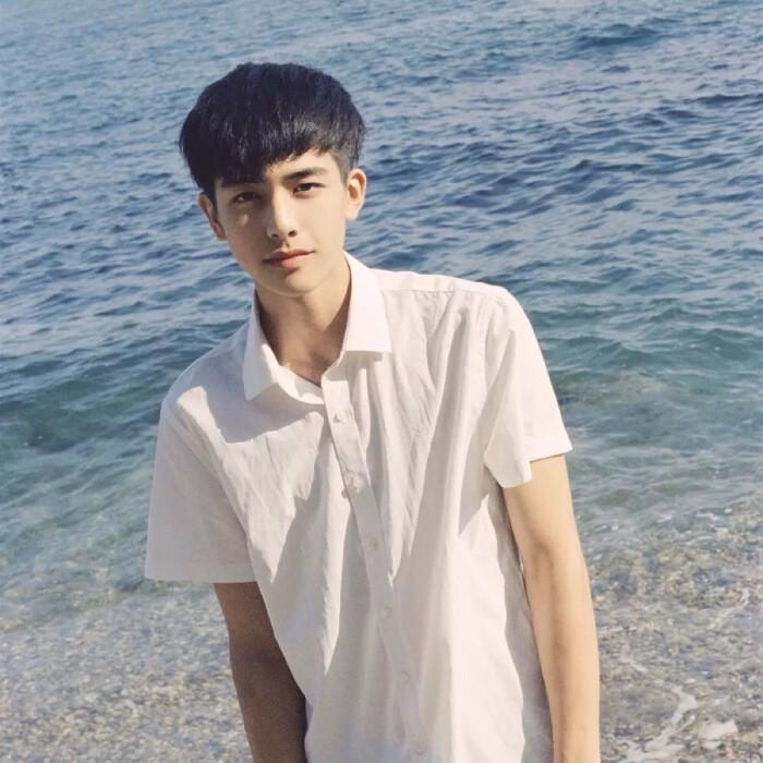 啊巴啊巴的第一张照片--杭州相亲服务中心