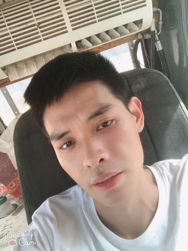 小董的第一张照片--杭州相亲服务中心