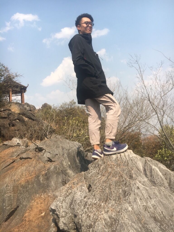 雨夜寻知己的第一张照片--杭州相亲服务中心