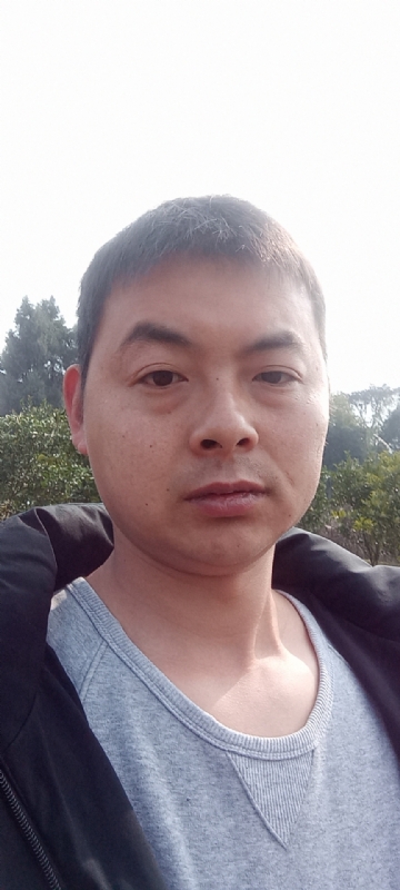 亲亲抱抱我爱你的第一张照片--杭州相亲服务中心