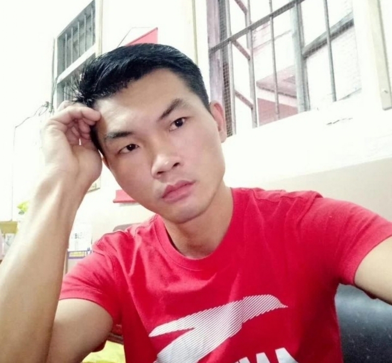 英俊的台灯的第一张照片--杭州相亲服务中心